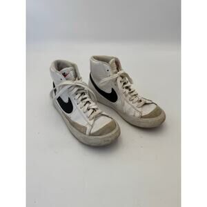 Nike Kid's Size 6.5Y Blazer Mid '77 High Top Sneakers White‎ Black